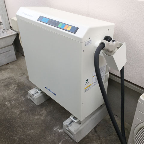 V2H本体の設置