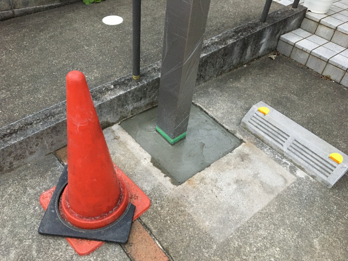 市川市　太陽光発電システム付きカーポート+蓄電池